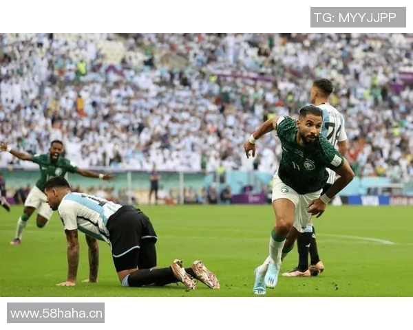 阿根廷与伊朗下半场精彩对决分析与战术解读 阿根廷与伊朗下半场精彩对决分析与战术解读